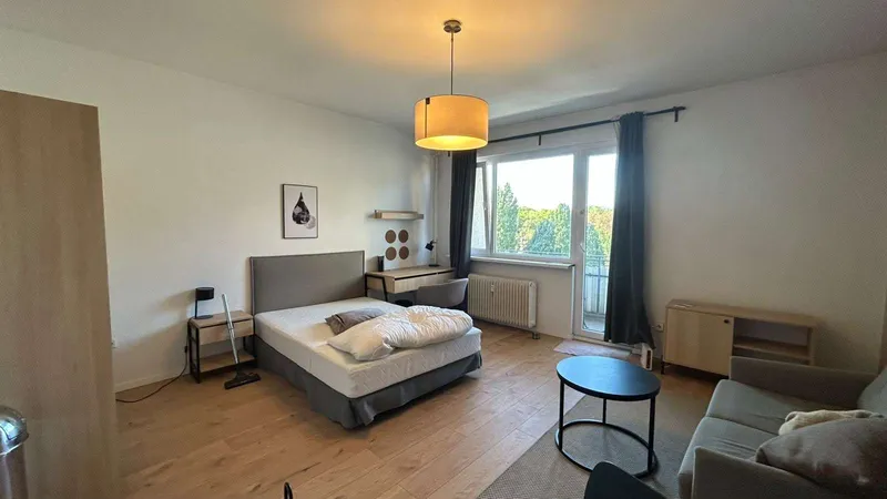 Einziehen & Zuhause ankommen - Möblierte 1-Zimmer-Wohnung in Schöneberg I Unbefristet & ab sofort — photo 1